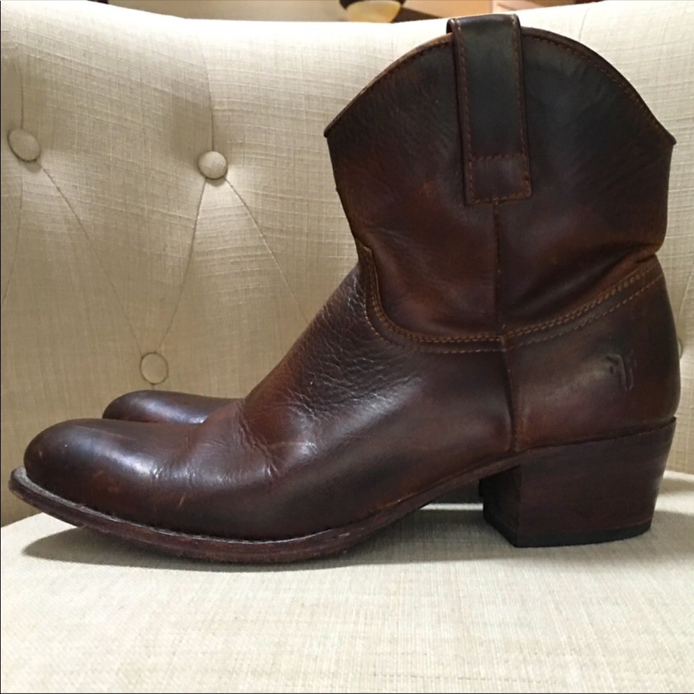 FRYE Billy Short Boot Size 9